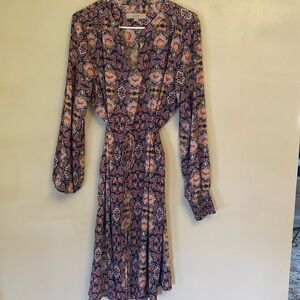 Loft dress with thin belt